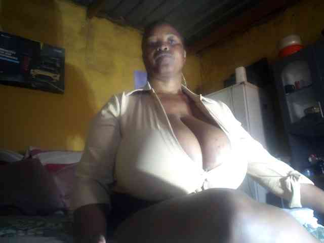 Melonboobs1 webcam