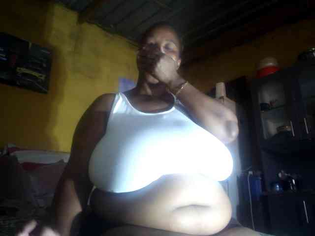 Melonboobs1 webcam