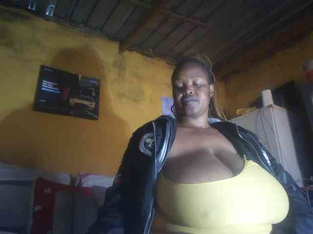Melonboobs1 webcam