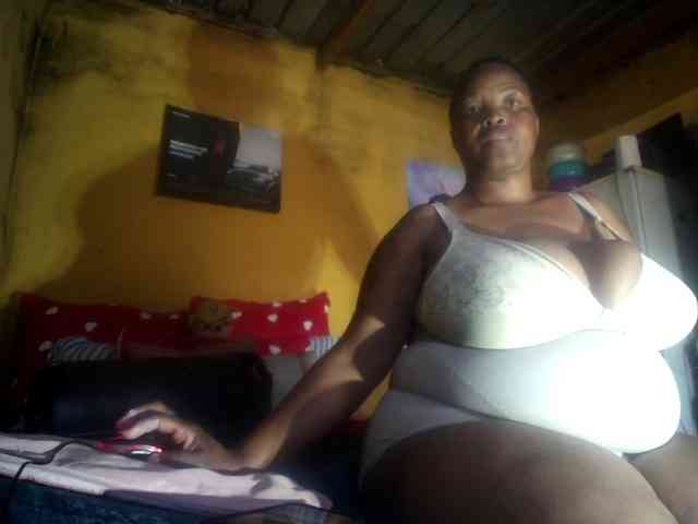 Melonboobs1 webcam