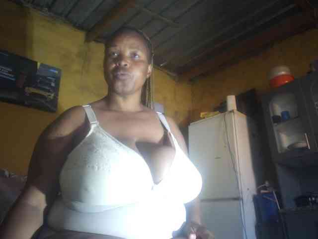 Melonboobs1 webcam