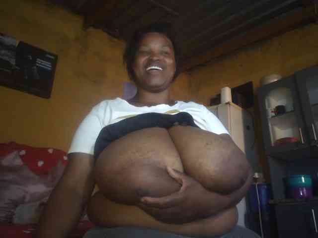 Melonboobs1 webcam