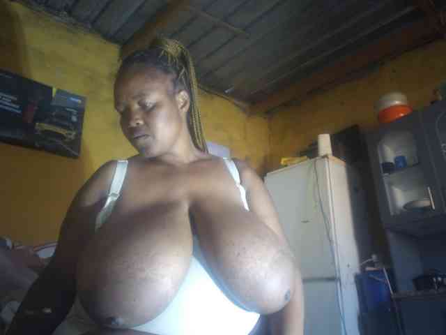 Melonboobs1 webcam