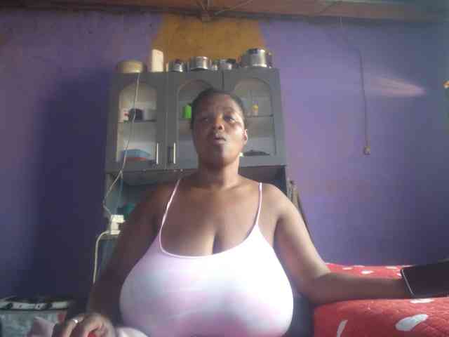 Melonboobs1 webcam