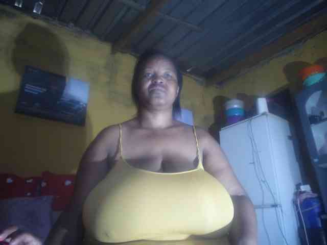 Melonboobs1 webcam