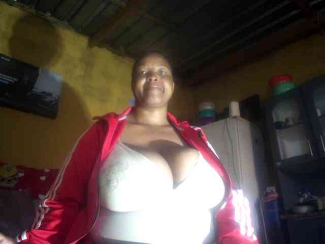 Melonboobs1 webcam