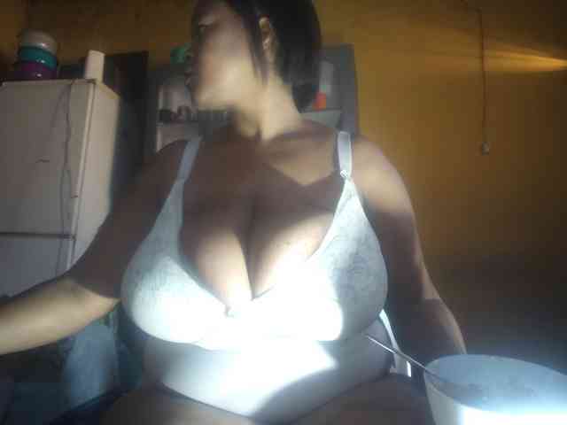Melonboobs1 webcam