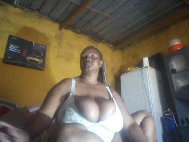 Melonboobs1 webcam