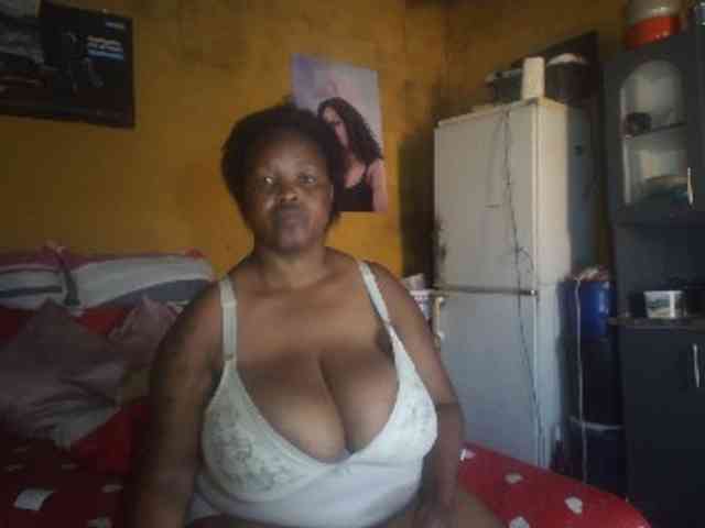 Melonboobs1 webcam