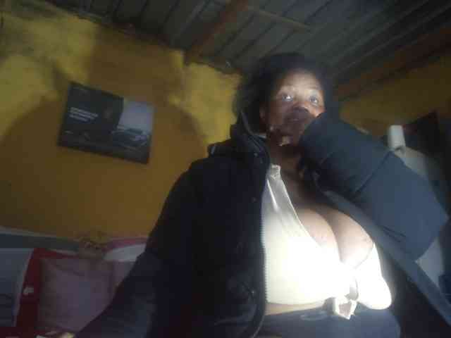 Melonboobs1 webcam