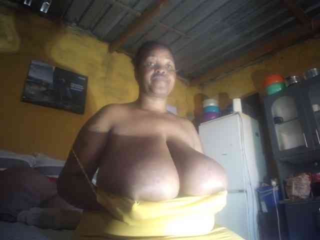 Melonboobs1 webcam