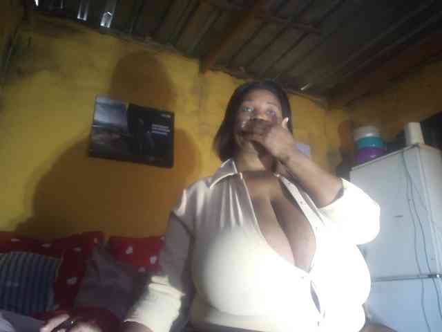 Melonboobs1 webcam