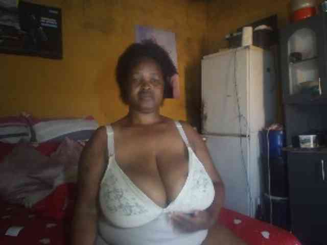 Melonboobs1 webcam