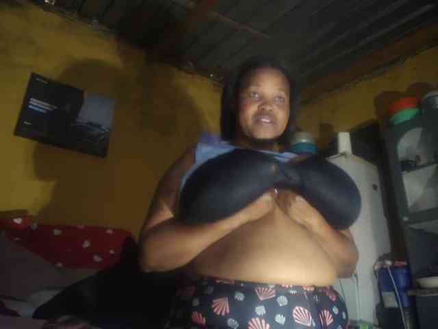 Melonboobs1 webcam