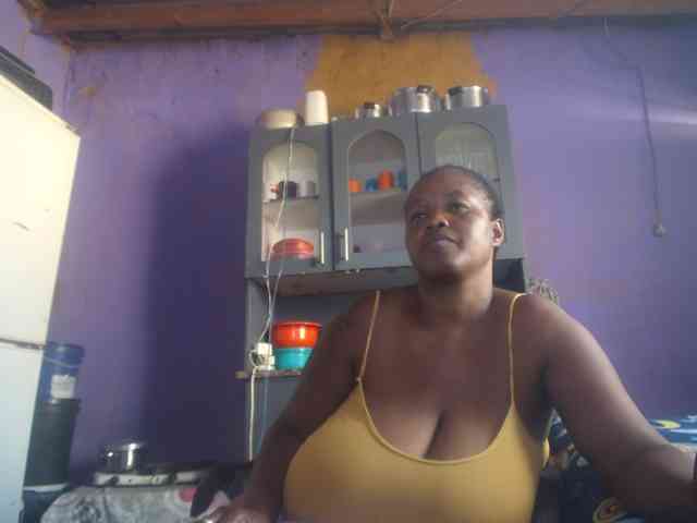 Melonboobs1 webcam