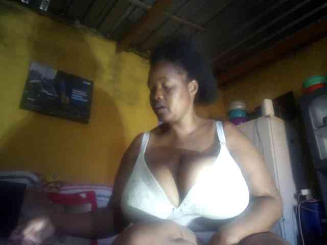 Model: Melonboobs1