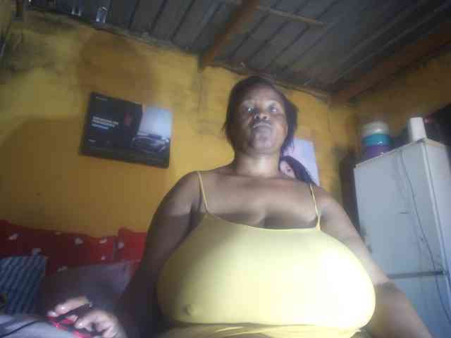 Melonboobs1 webcam