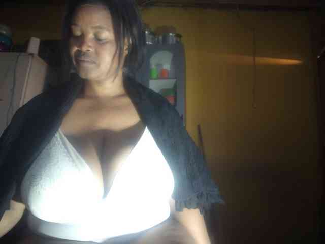 Melonboobs1 webcam