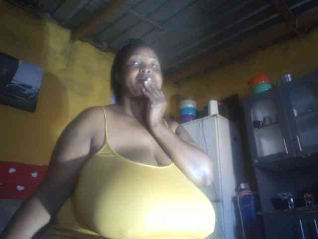 Melonboobs1 webcam