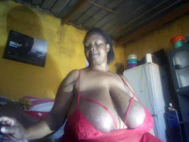 Melonboobs1 webcam