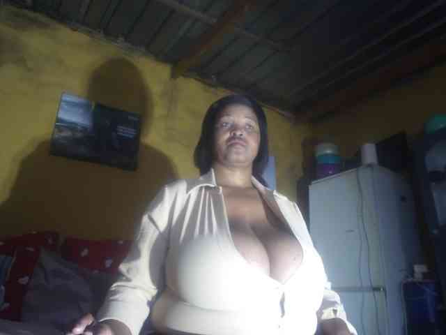 Melonboobs1 webcam