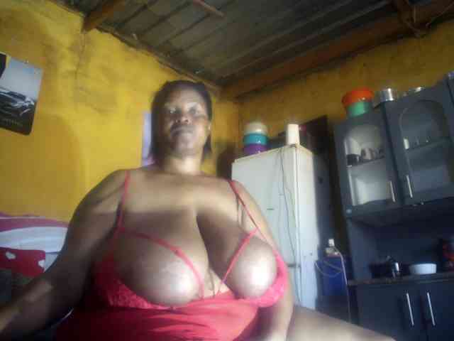Melonboobs1 webcam