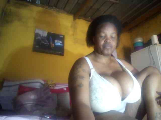 Melonboobs1 webcam