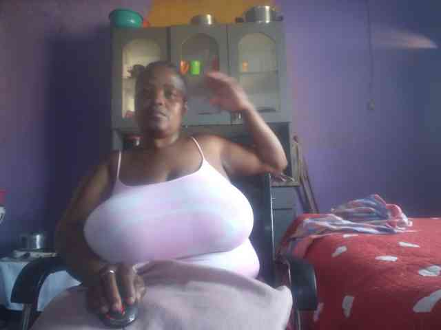 Melonboobs1 webcam