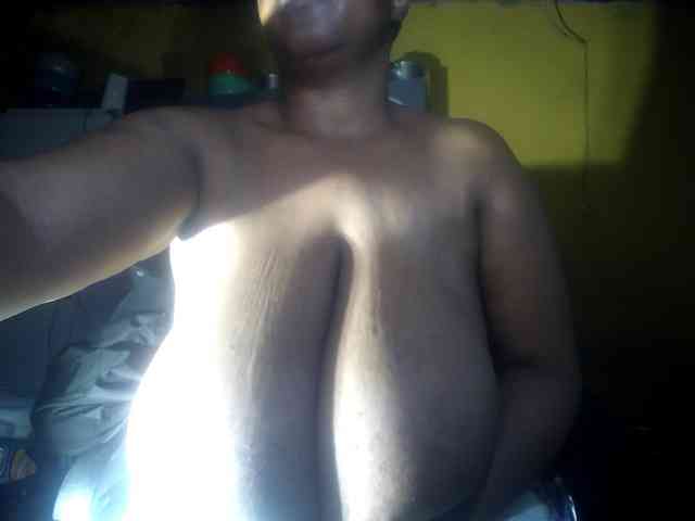 Melonboobs1 webcam