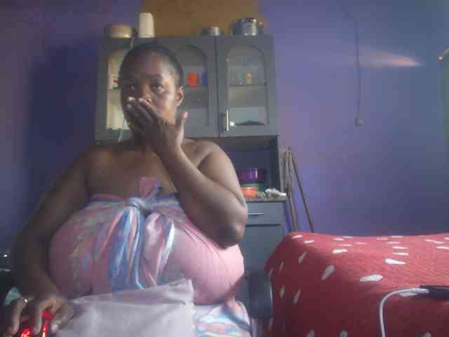 Melonboobs1 webcam