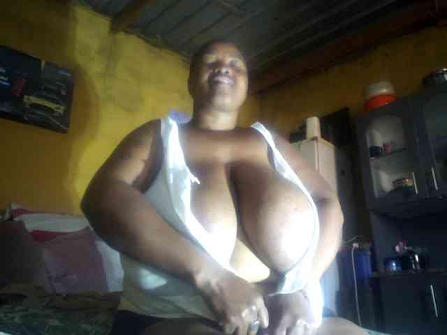 Melonboobs1 webcam