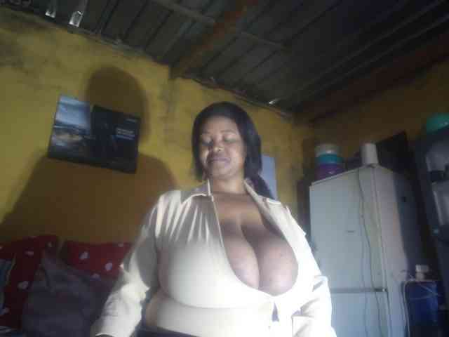 Melonboobs1 webcam