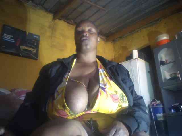 Melonboobs1 webcam