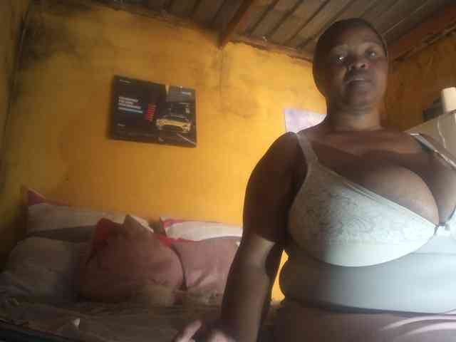 Melonboobs1 webcam
