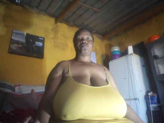 Melonboobs1 webcam