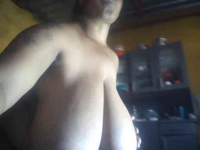 Melonboobs1 webcam