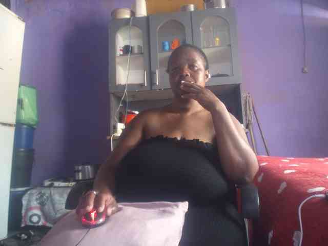 Melonboobs1 webcam