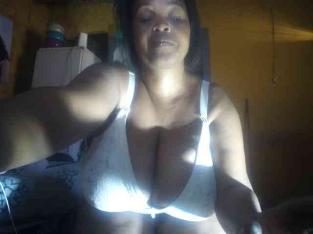 Melonboobs1 Live Webcam on BongaCams