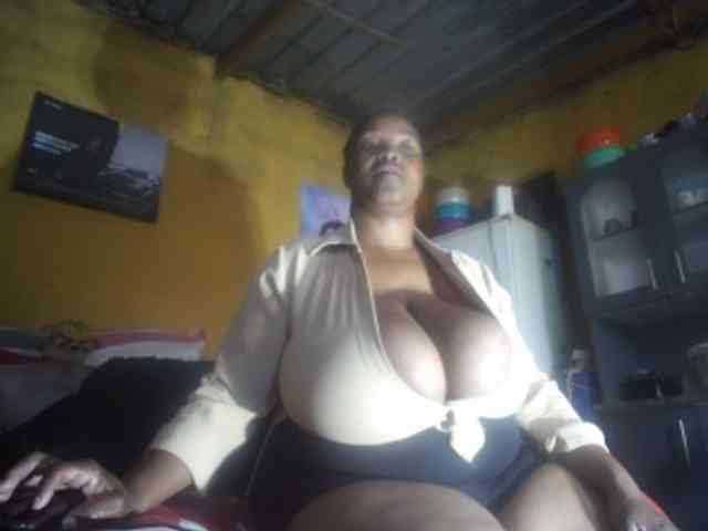 Melonboobs1 webcam