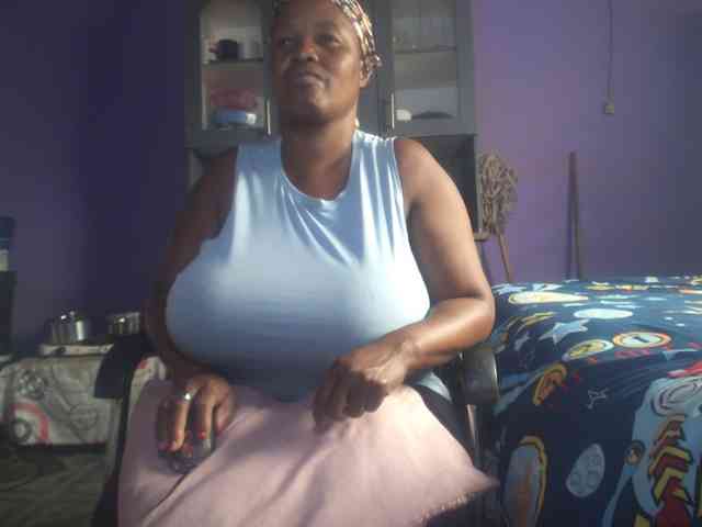 Melonboobs1 webcam