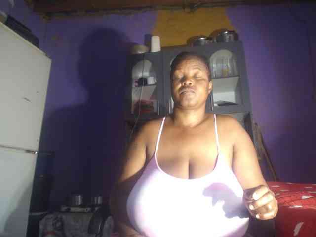 Melonboobs1 webcam