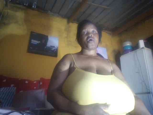 Melonboobs1 webcam
