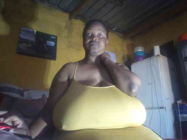 Melonboobs1 webcam