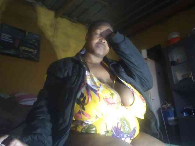Melonboobs1 webcam