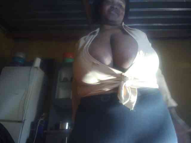 Melonboobs1 webcam