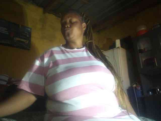 Melonboobs1 webcam