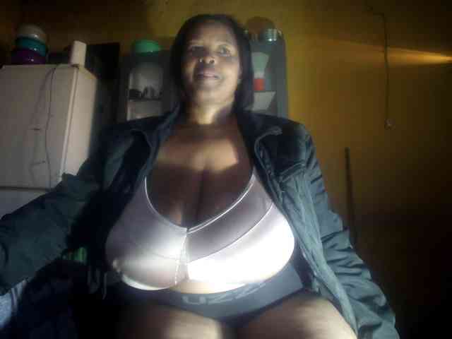 Melonboobs1 webcam
