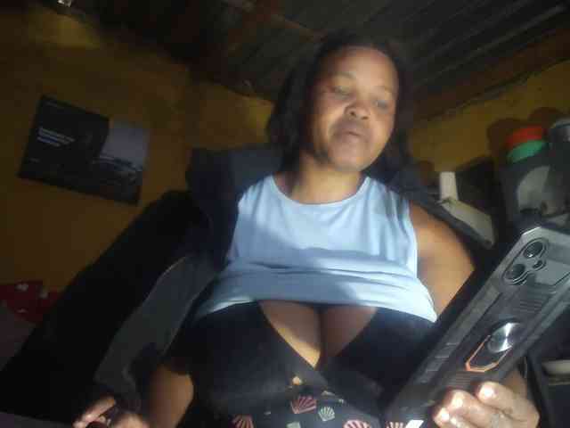 Melonboobs1 webcam