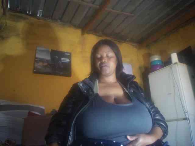 Melonboobs1 webcam