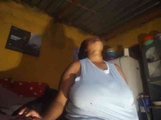 Melonboobs1 webcam
